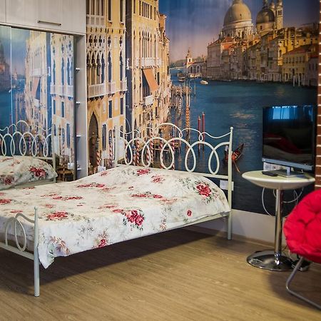 Apartment On Takaishvili Batumi Esterno foto