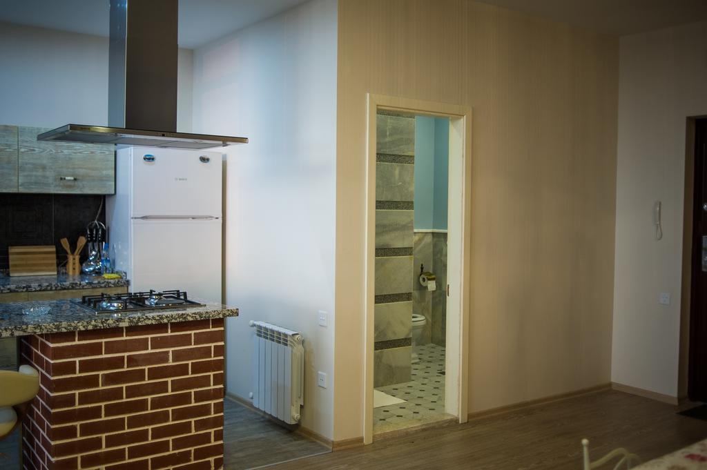 Apartment On Takaishvili Batumi Esterno foto