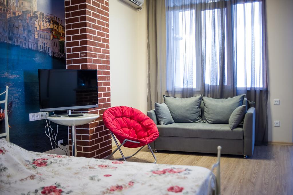 Apartment On Takaishvili Batumi Esterno foto